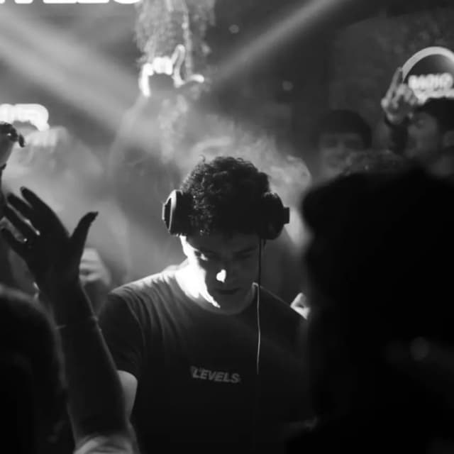 DJ Crecks